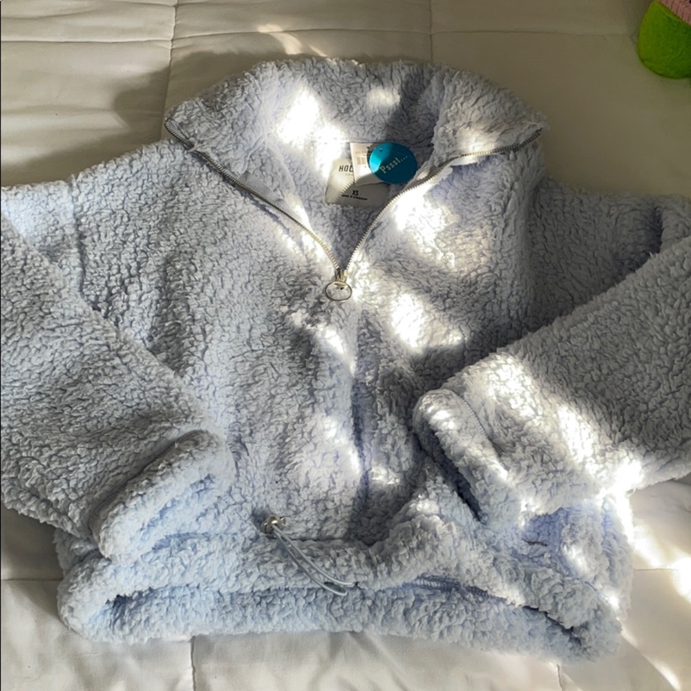 Hollister Baby Blue Teddy Quarter Zip